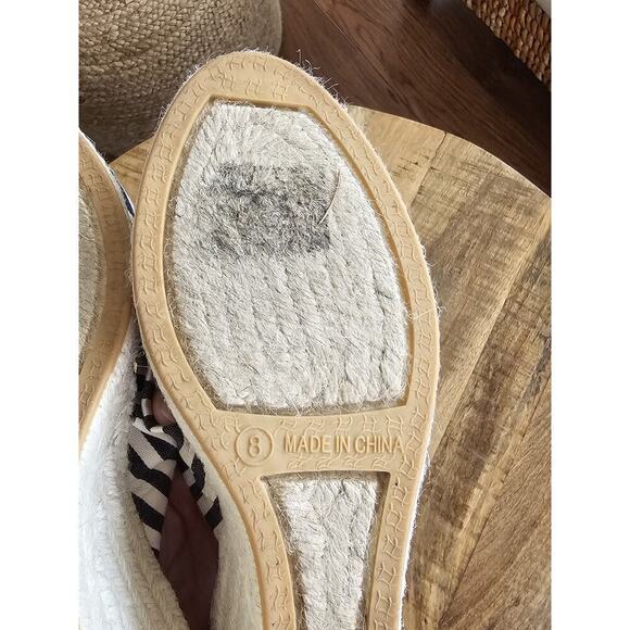 Chico's Blue White Striped Wedges Mules/Slides Size 8 Coastal Nautical Beach - Picture 5 of 10